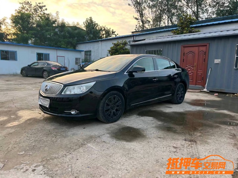 徐州10年别克君越2