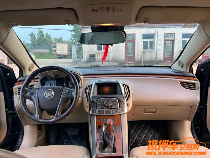 徐州10年别克君越6