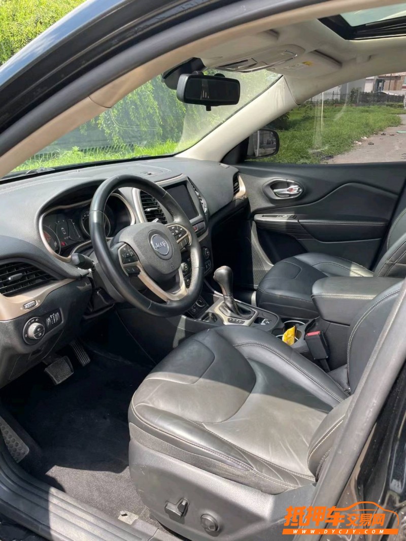 沈阳18年Jeep自由光5