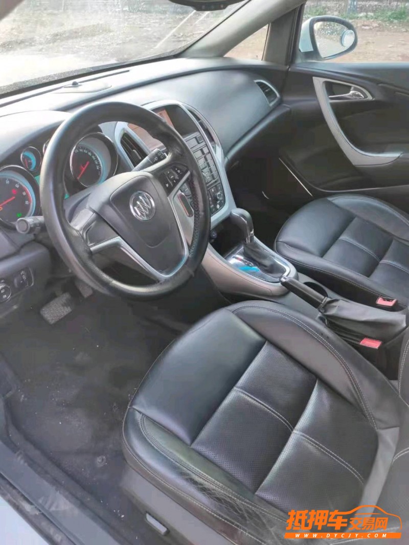 沈阳11年别克英朗5