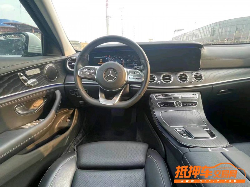 广州19年奔驰E9