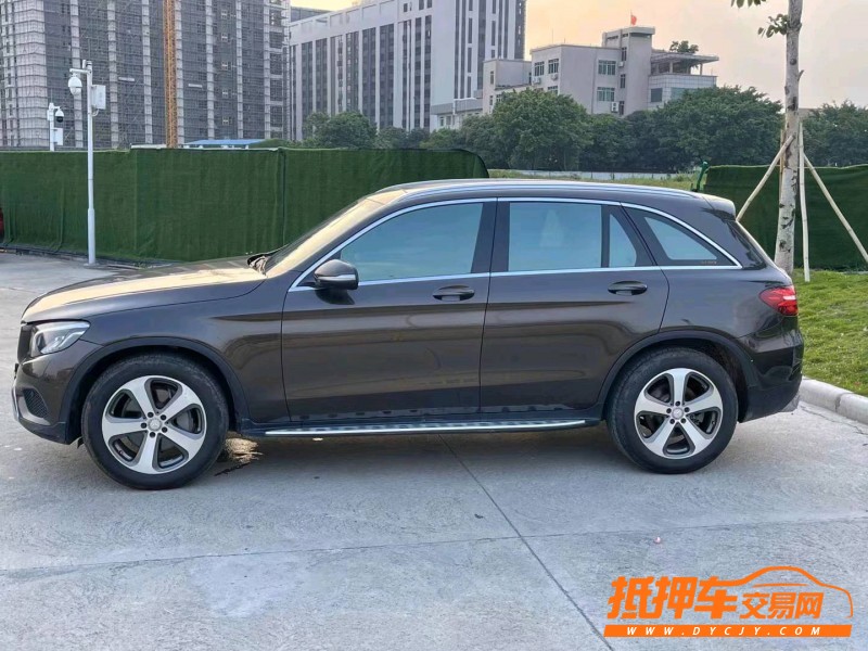 广州16年奔驰GLC3