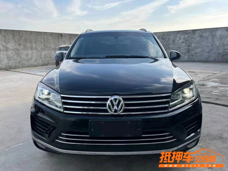 武汉17年大众途锐1