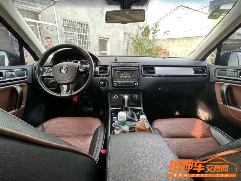 武汉17年大众途锐6