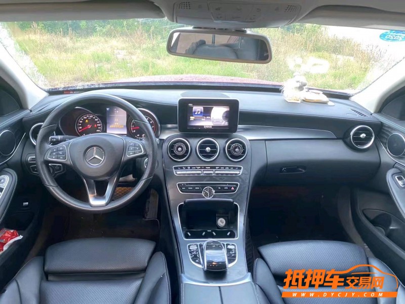 广州17年奔驰C8
