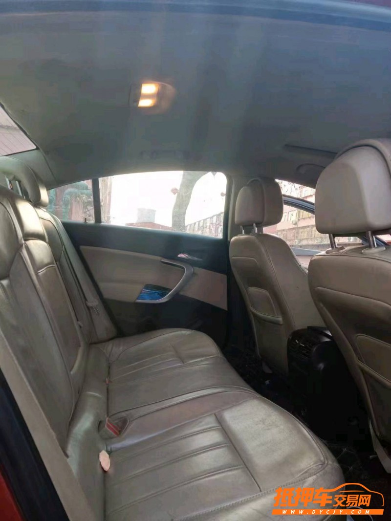 枣庄12年别克君威3