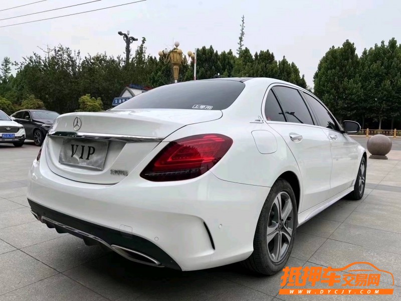 枣庄19年奔驰C8