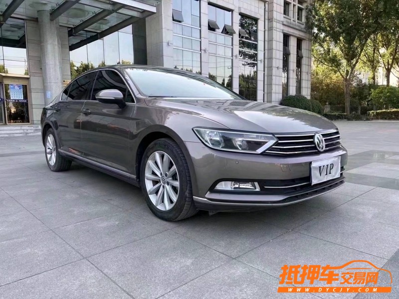 枣庄17年大众迈腾3