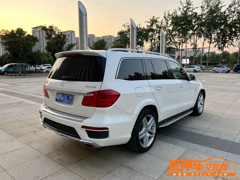 枣庄13年奔驰CL9