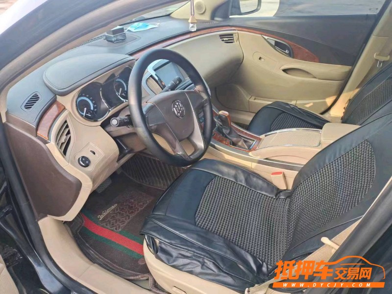 烟台11年别克君越7