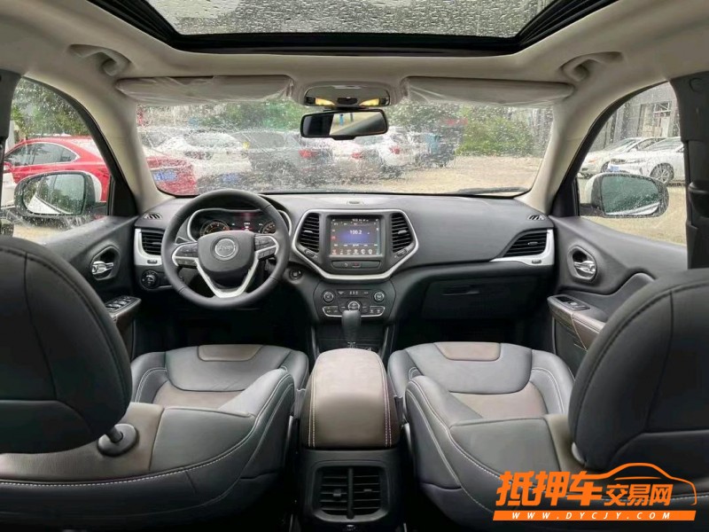 东莞21年Jeep自由光5
