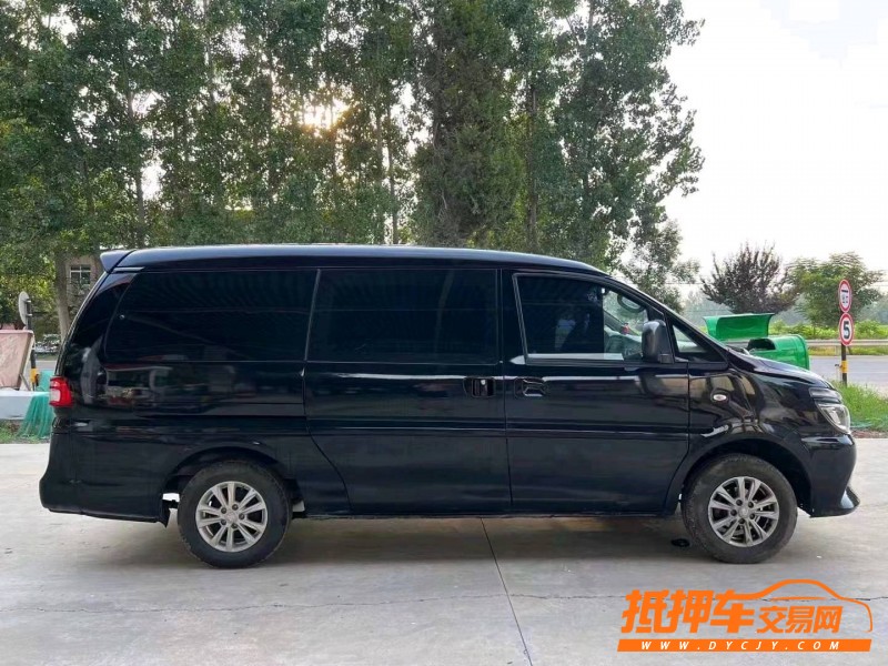 北京20年东风菱智7