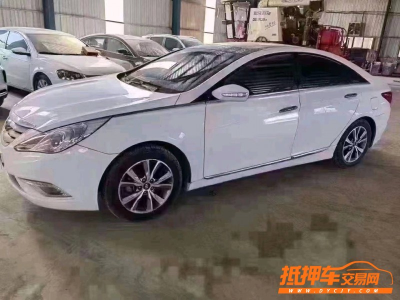 北京14年现代索纳塔八5