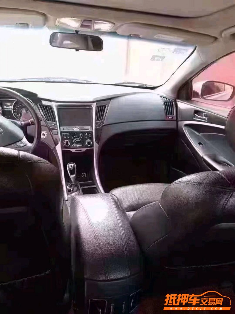 北京12年现代索纳塔八8