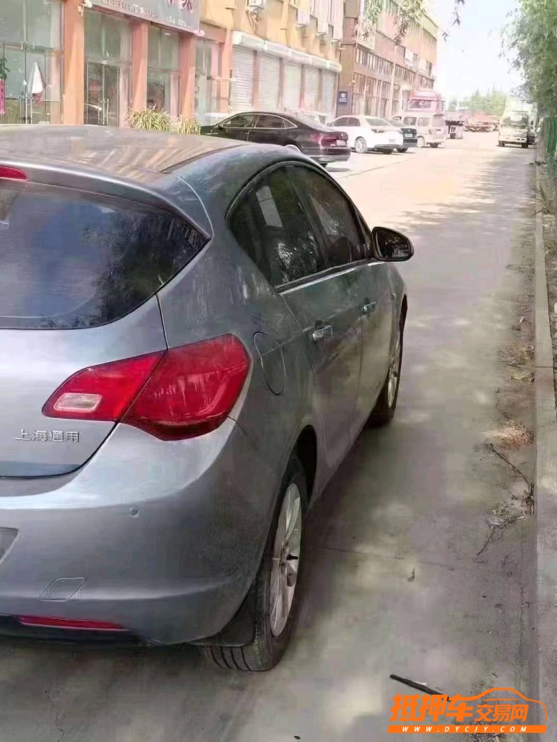 北京13年别克英朗6