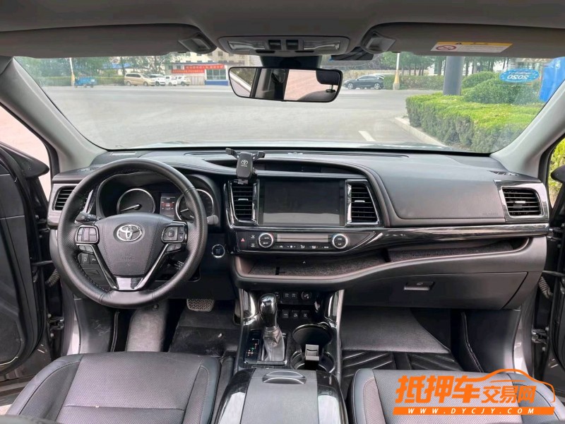 济宁19年丰田汉兰达5