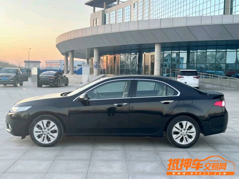 济宁14年本田思铂睿7