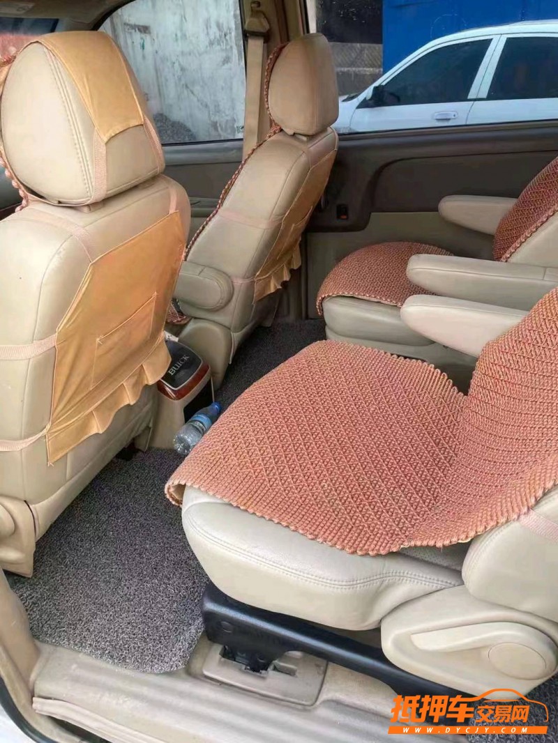 济宁13年别克GL84