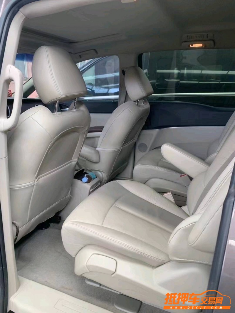 青岛18年别克GL84