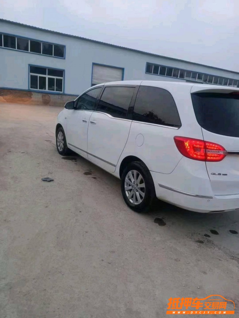 济宁19年别克GL87