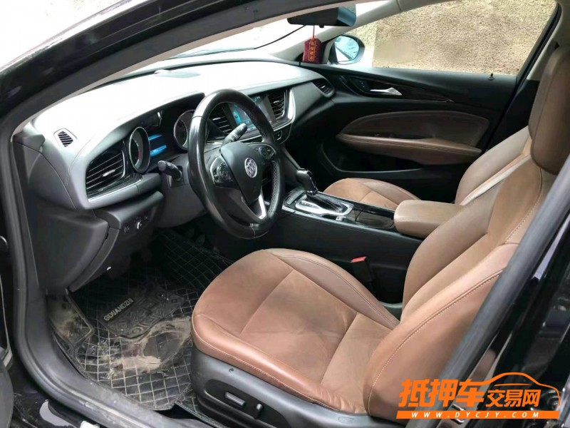 枣庄18年别克君越8