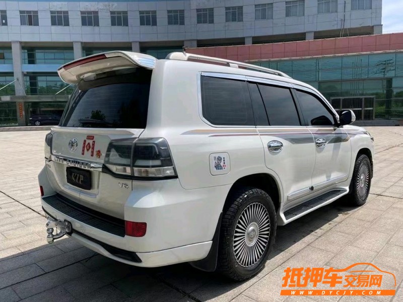 盐城17年丰田兰德酷路泽8