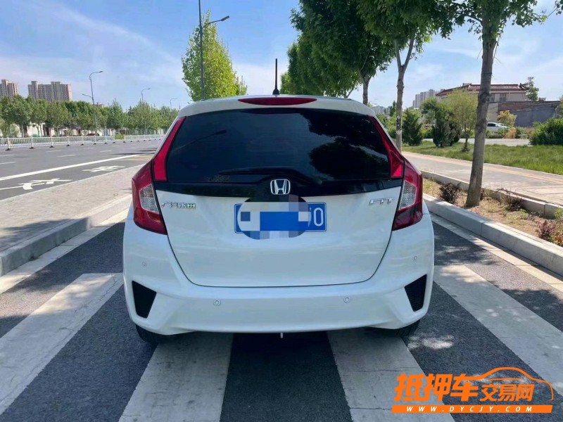 邢台17年本田飞度4