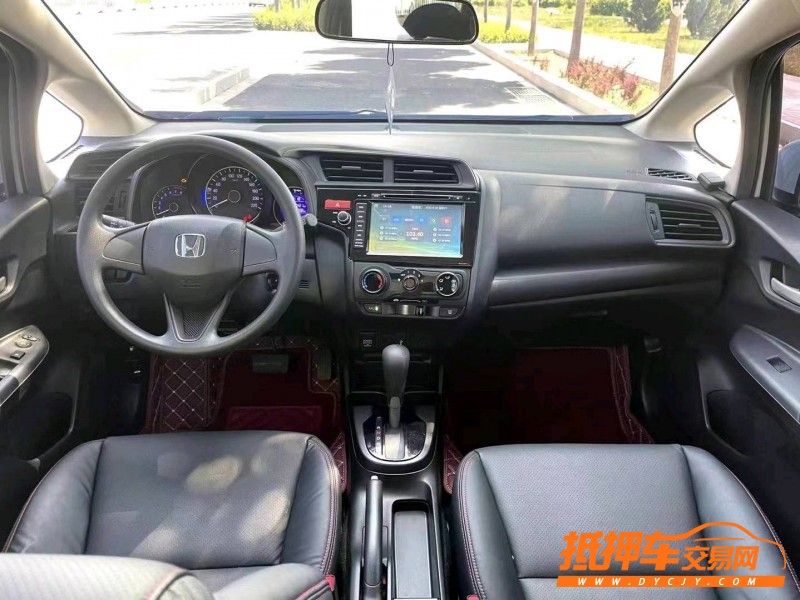 邢台17年本田飞度3