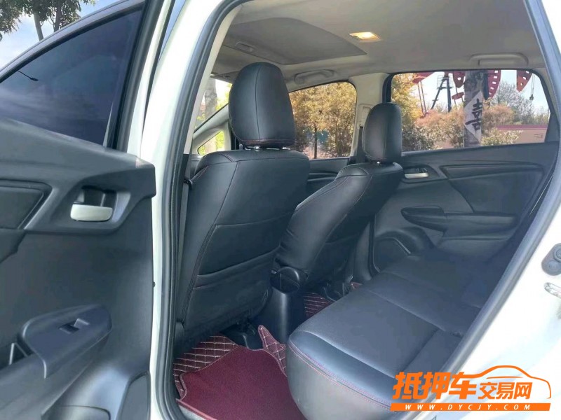 邢台17年本田飞度1