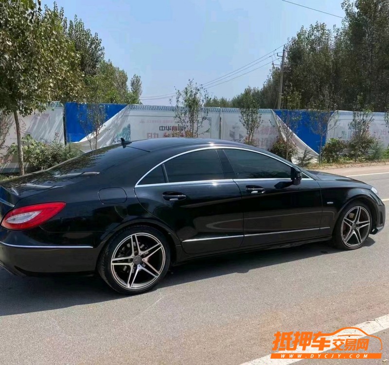 潍坊12年奔驰CLS4