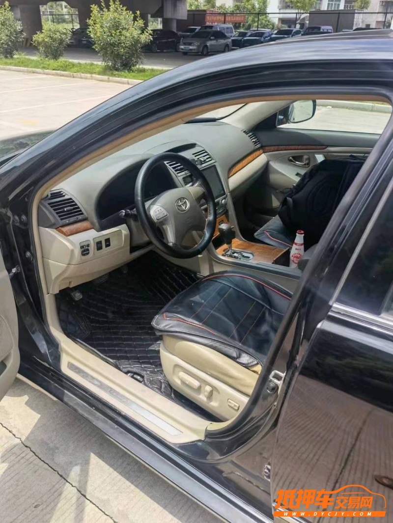 潍坊11年丰田凯美瑞6