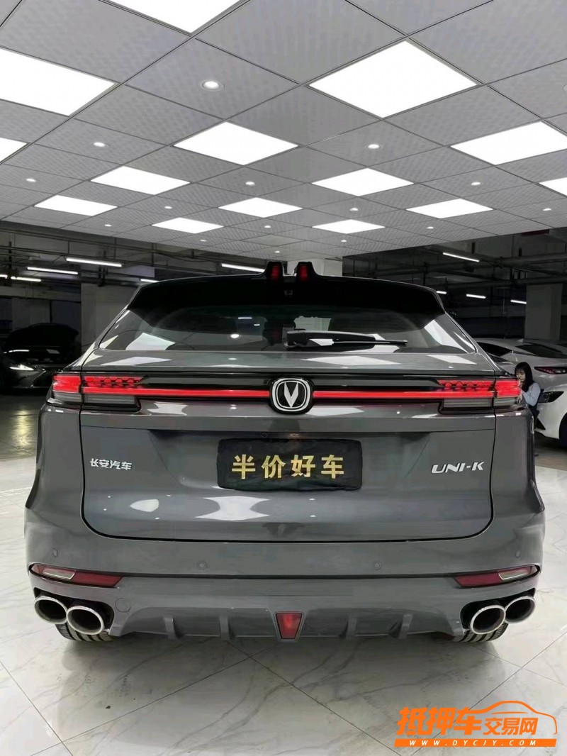 成都21年長安汽車UNI-K5