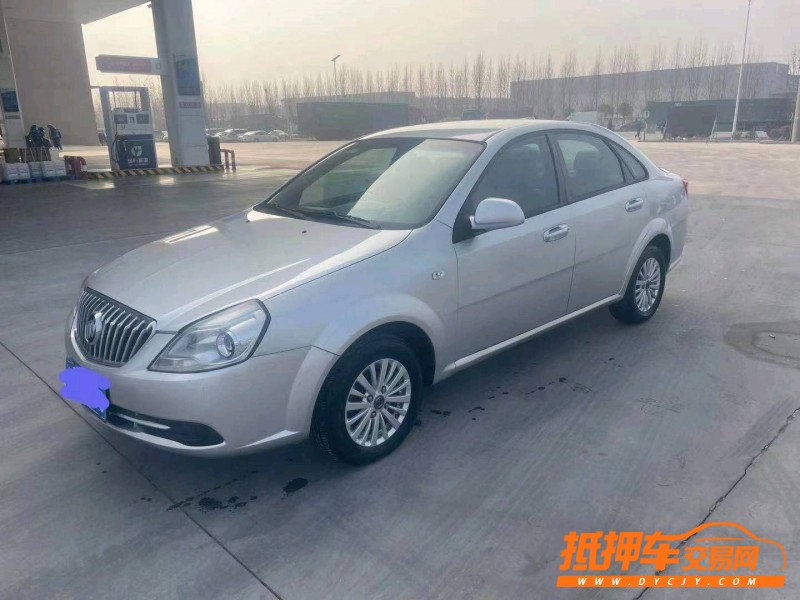 济宁16年别克凯越2