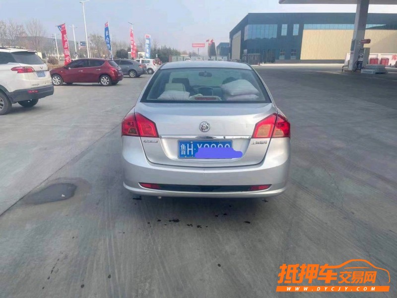 济宁16年别克凯越6