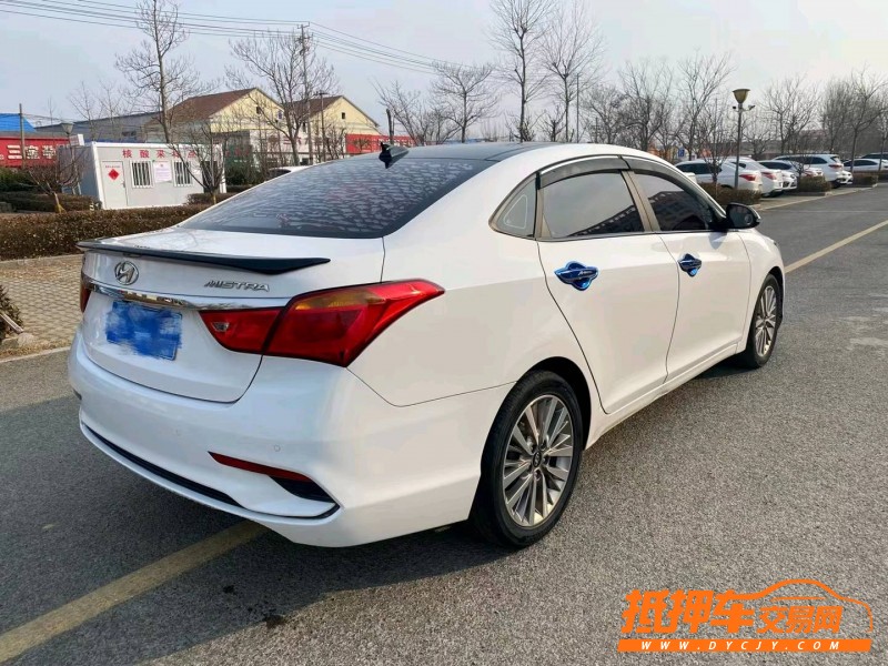 潍坊17年现代名图7