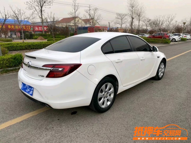 潍坊16年别克君威8