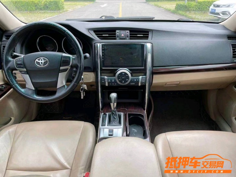 潍坊12年丰田锐志5