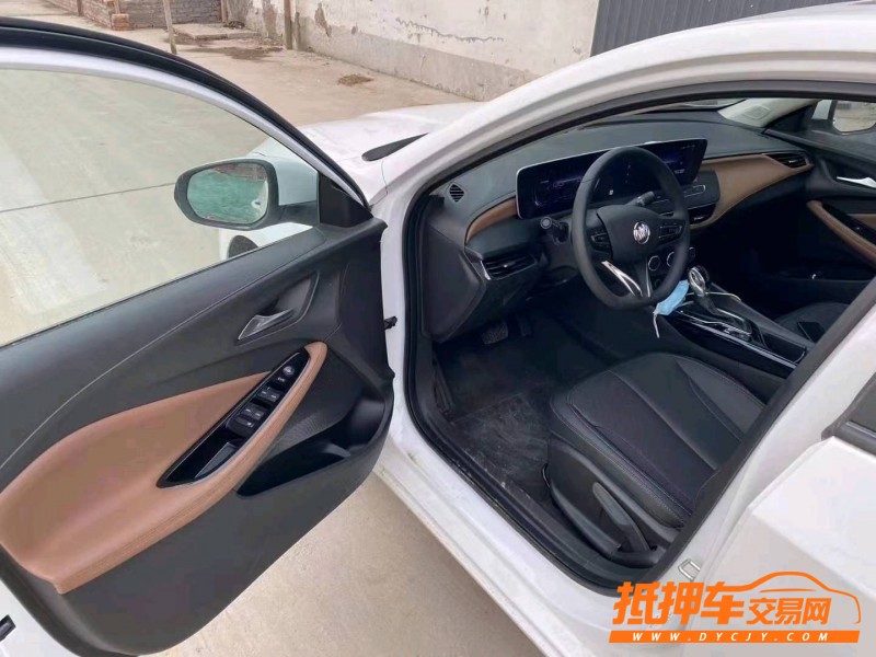 枣庄22年别克威朗7