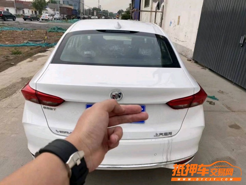 枣庄22年别克威朗2