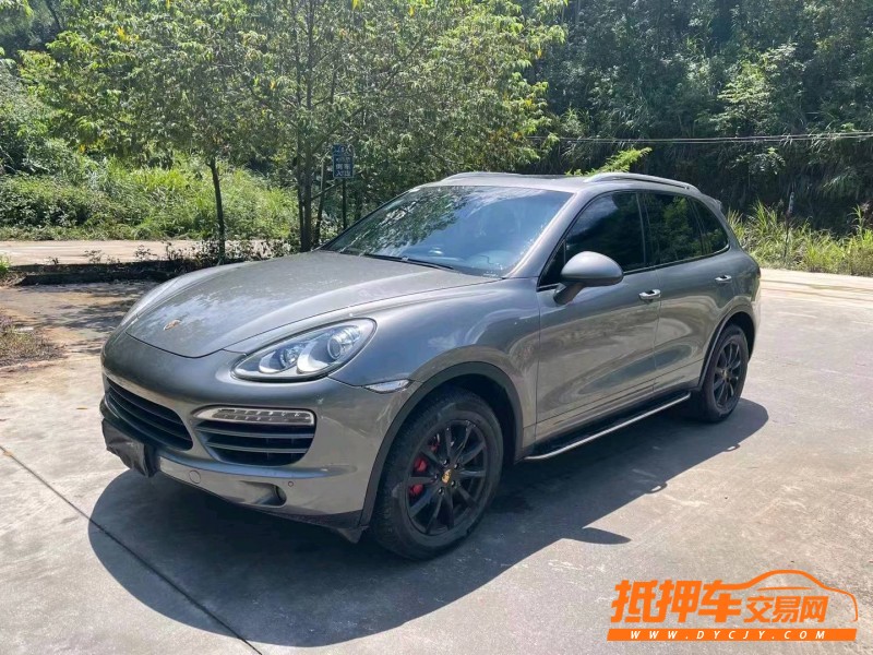 南宁12年保时捷卡宴2