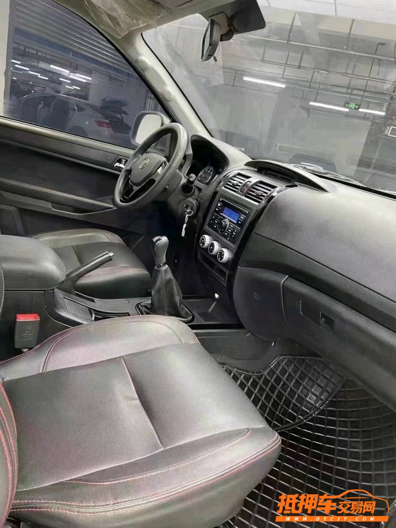 成都20年凯迪拉克XT68