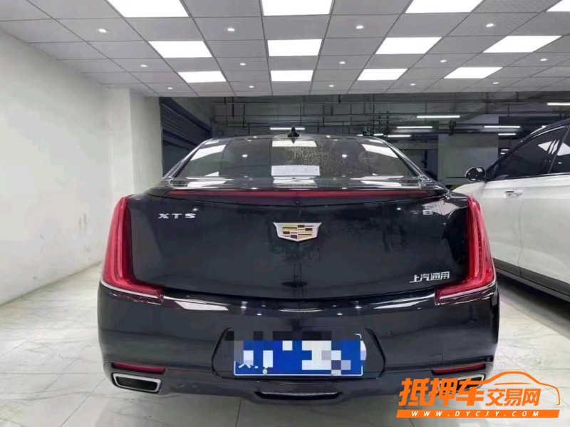 成都18年凯迪拉克XTS3