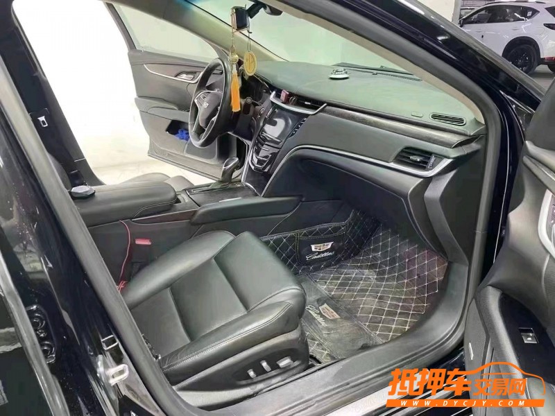成都18年凯迪拉克XTS8