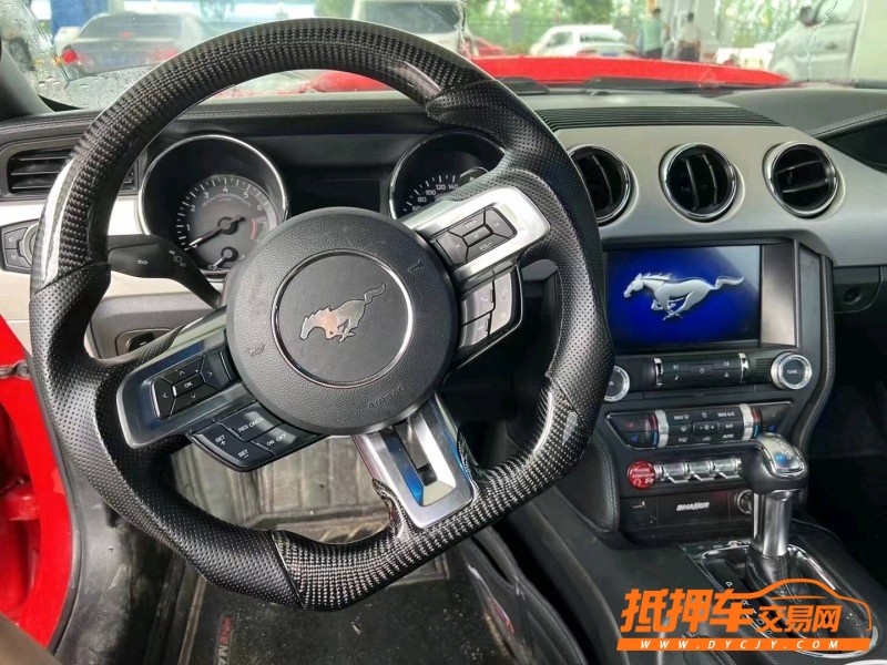 济宁16年福特野马5