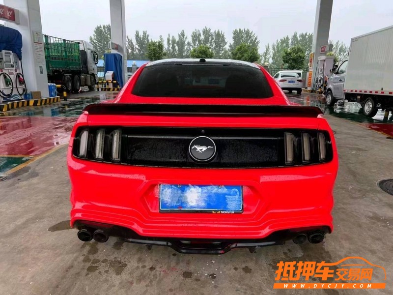 济宁16年福特野马1