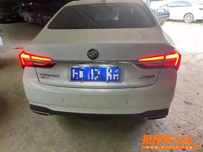 武汉21年别克威朗2