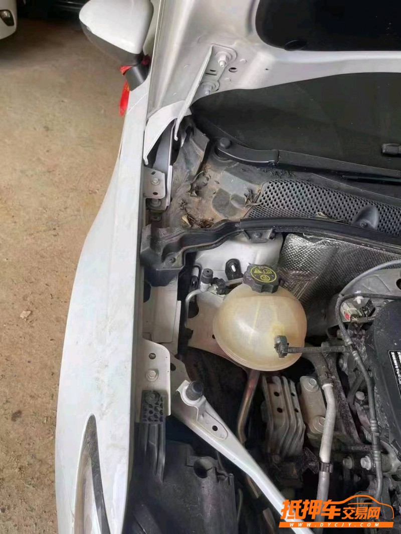 武汉21年别克威朗4