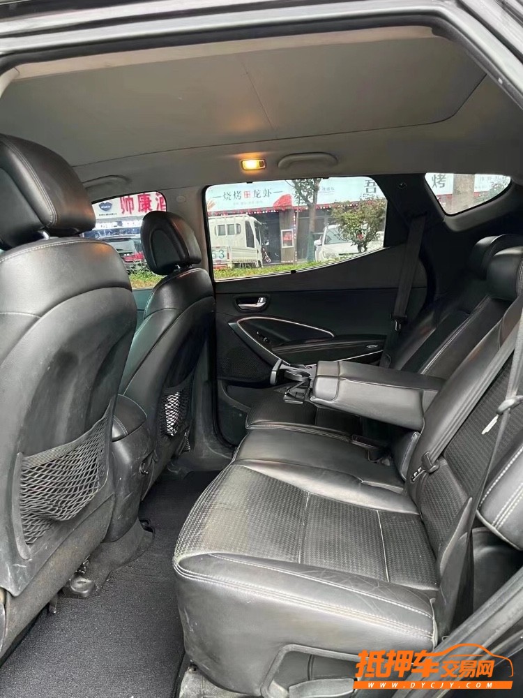 北京13年现代新胜达4