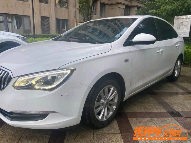 青岛17年别克英朗2