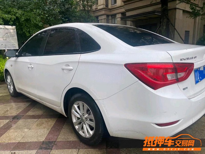 青岛17年别克英朗7